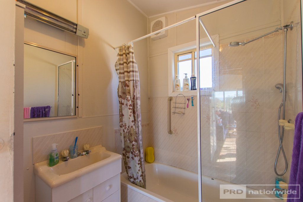 12 Tumut Plains Road TUMUT 8