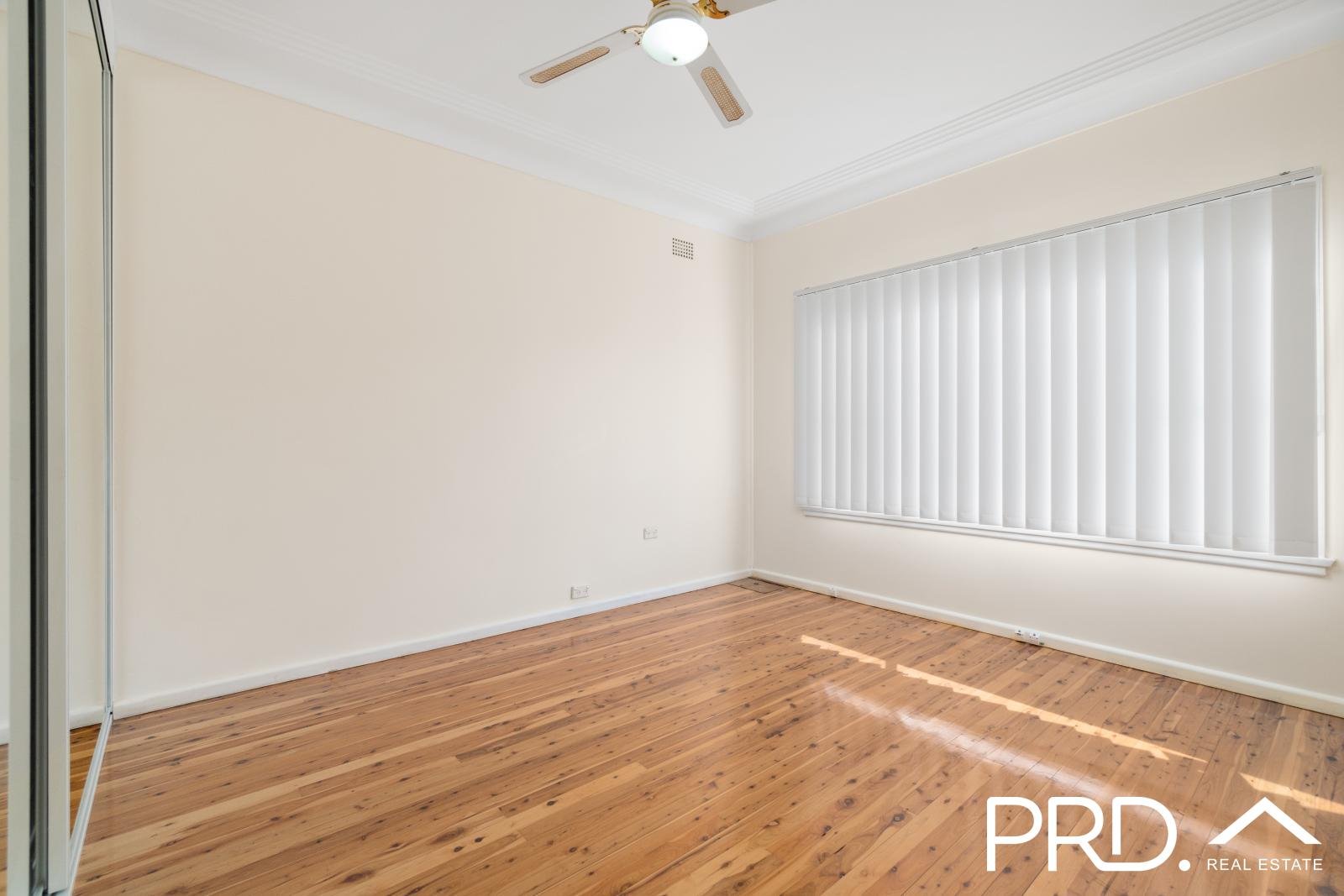 12 Valmay Avenue PICNIC POINT 4