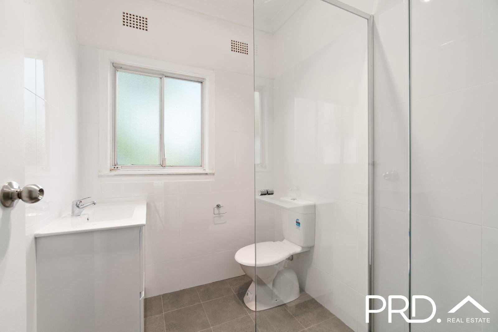 12 Valmay Avenue PICNIC POINT 5