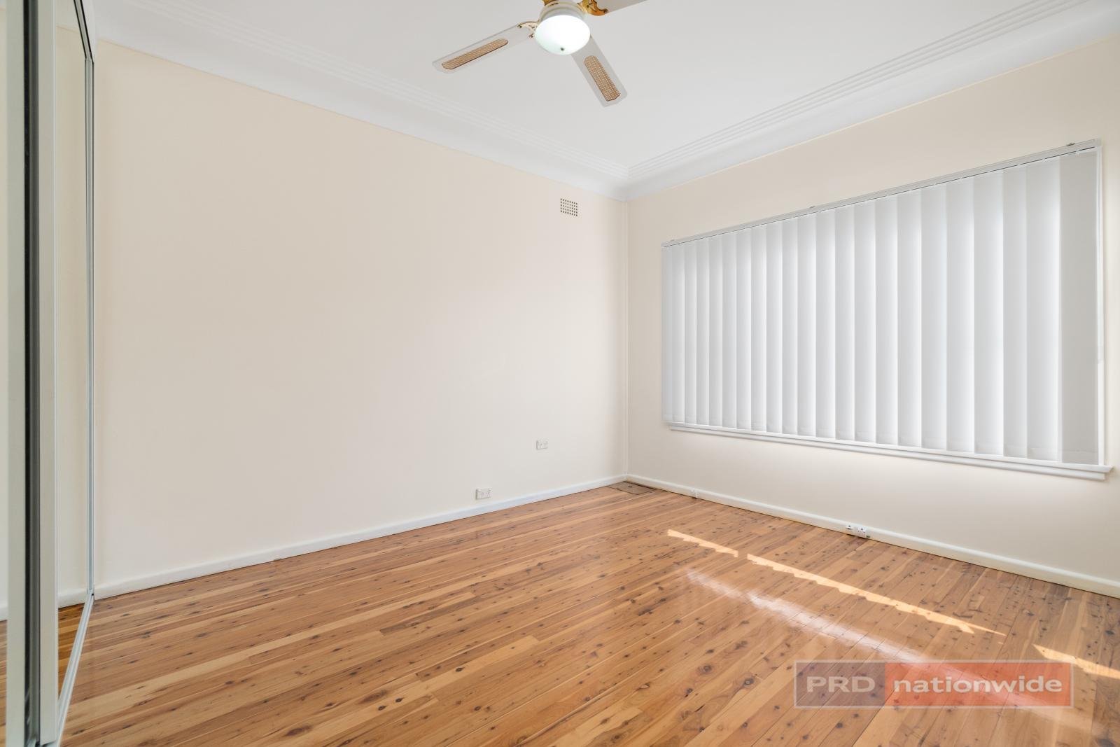 12 Valmay Avenue PICNIC POINT 5