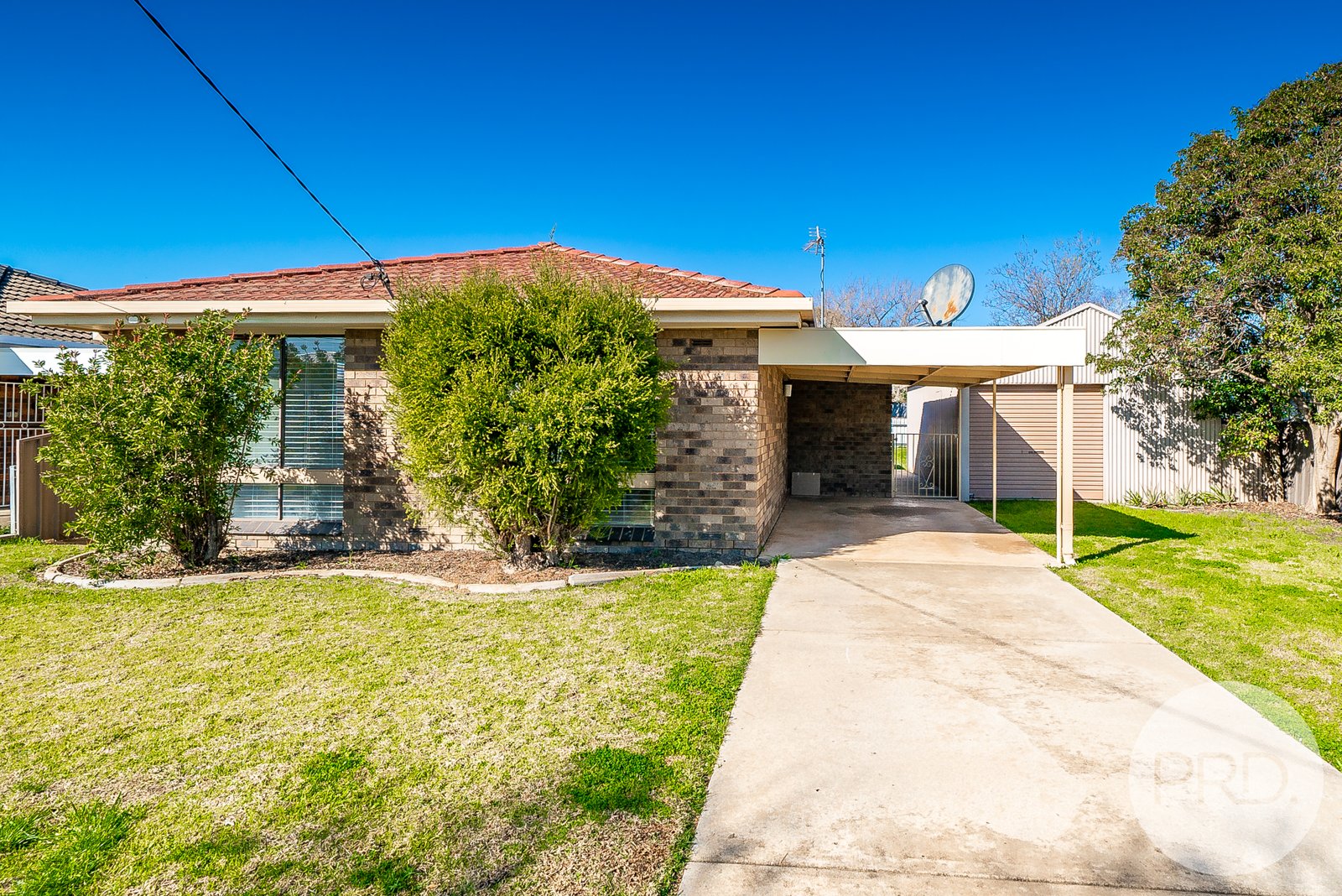 12 Vestey Street WAGGA WAGGA 1