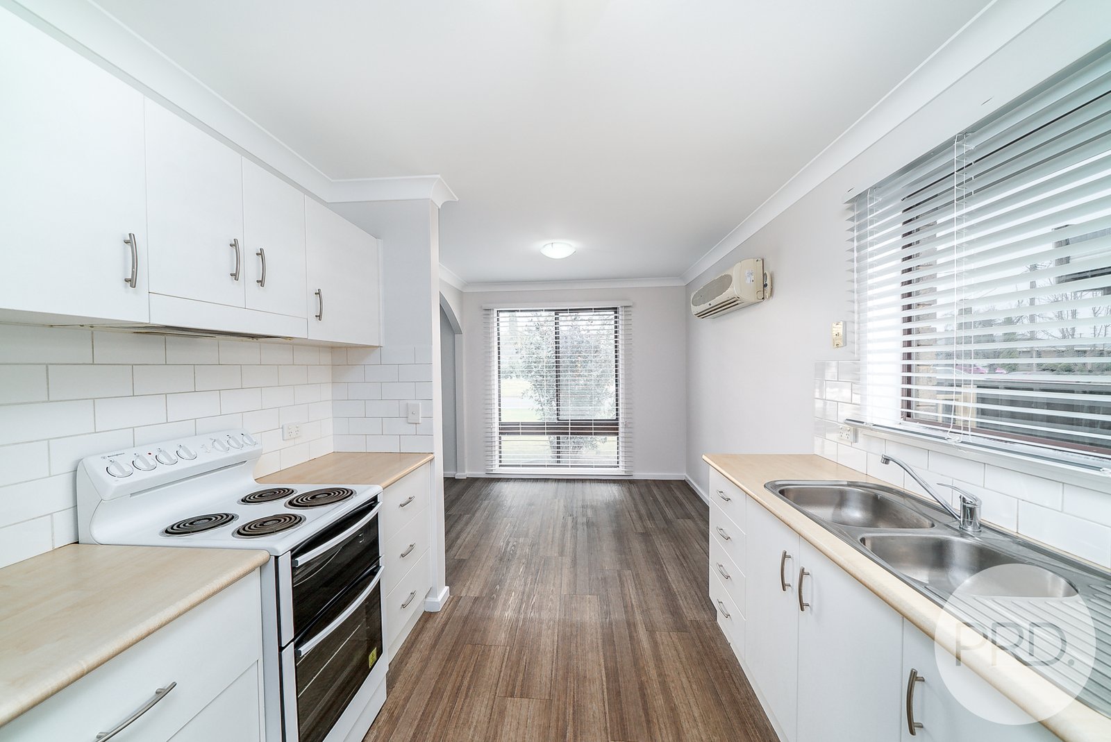 12 Vestey Street WAGGA WAGGA 2