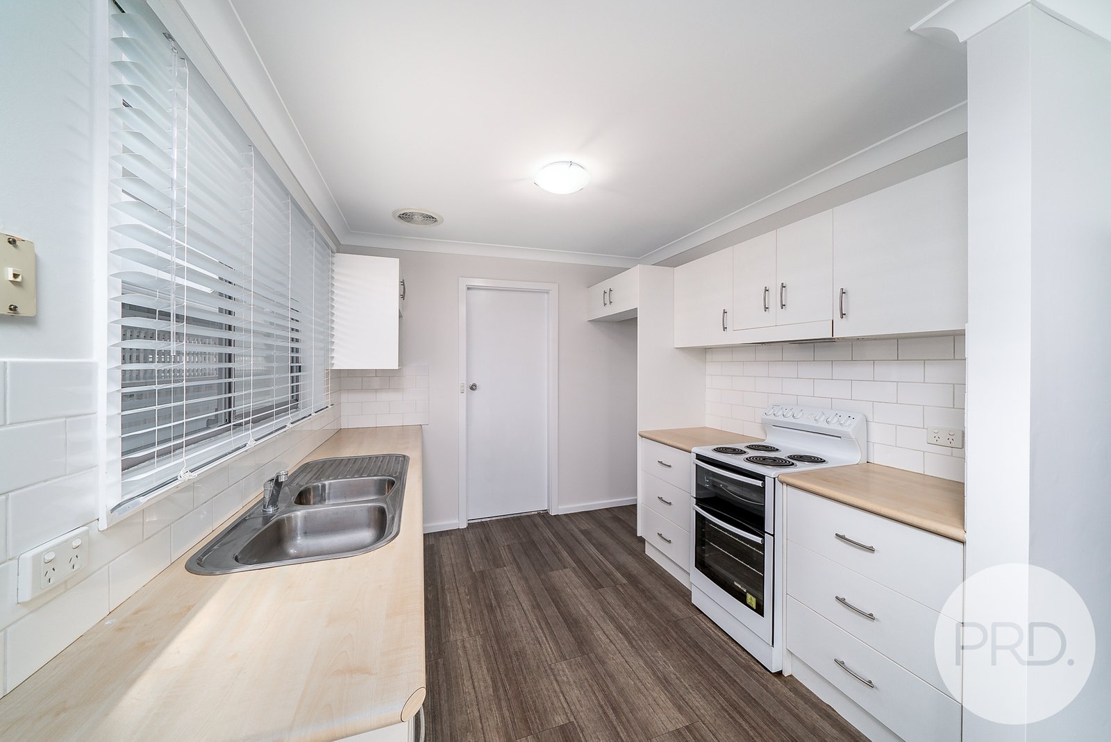 12 Vestey Street WAGGA WAGGA 8