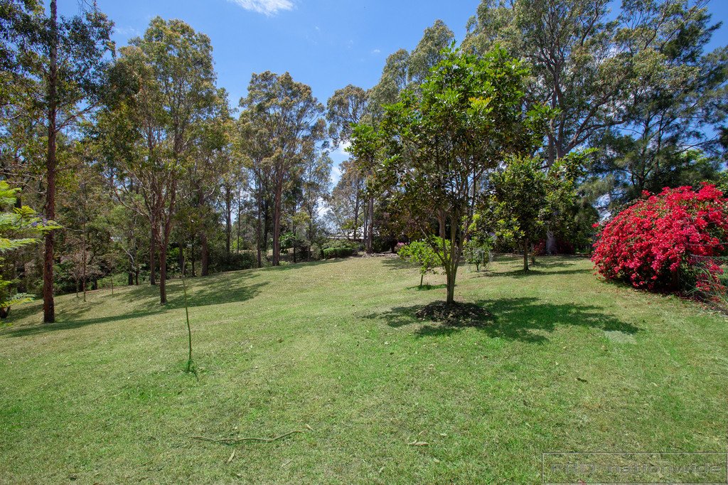 12 Walter Parade BLACK HILL 24