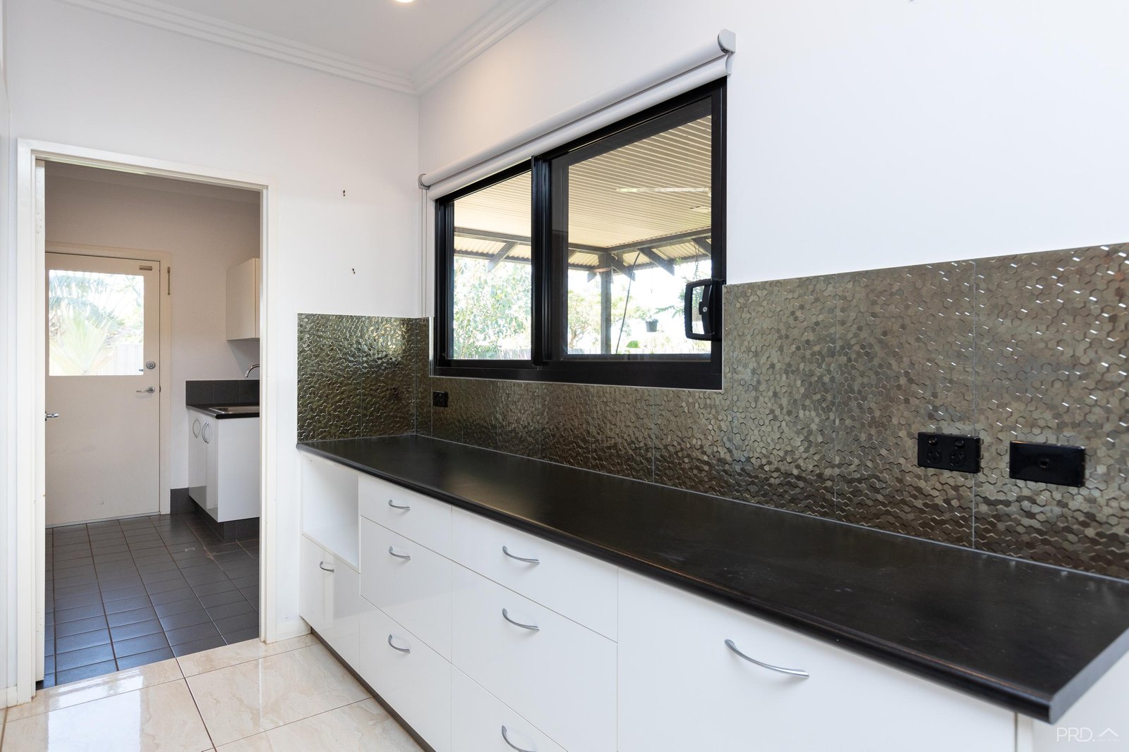 12 Warnangarri Lane CABLE BEACH 6