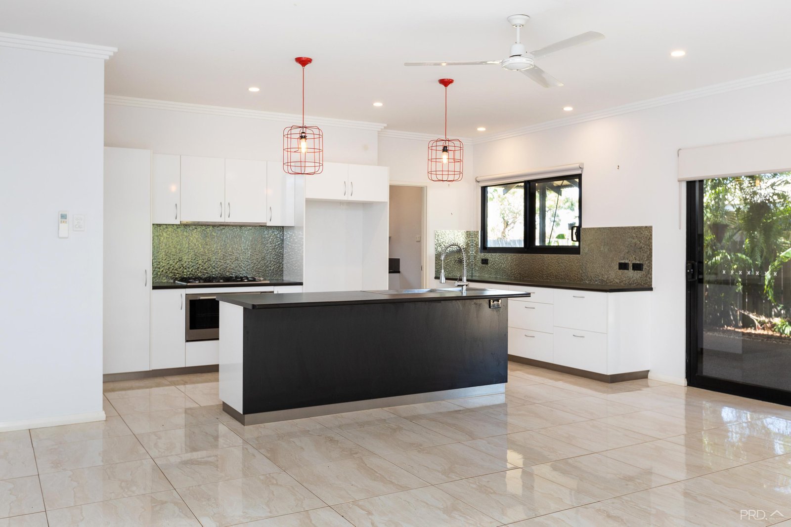 12 Warnangarri Lane CABLE BEACH 7