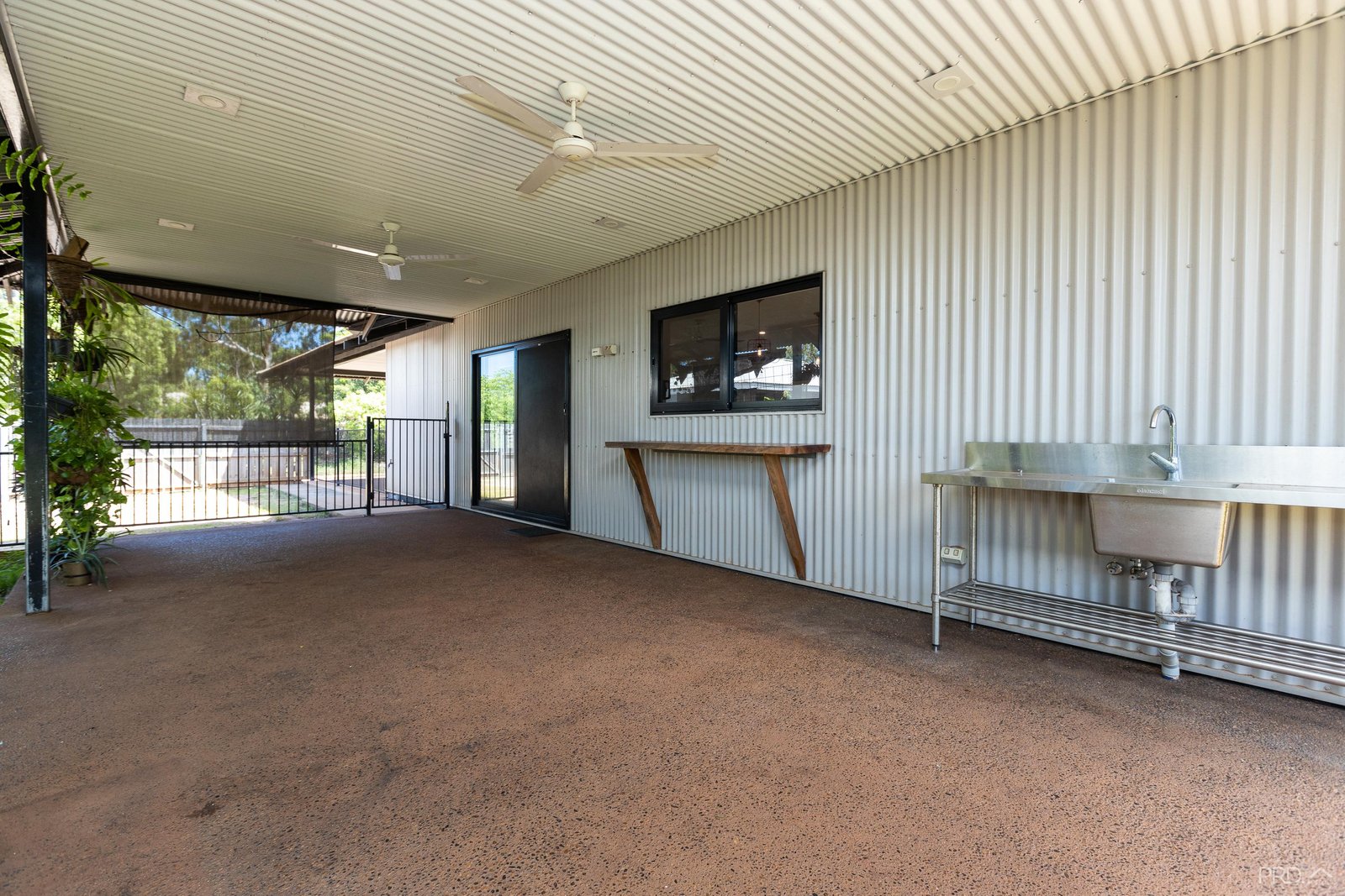 12 Warnangarri Lane CABLE BEACH 11