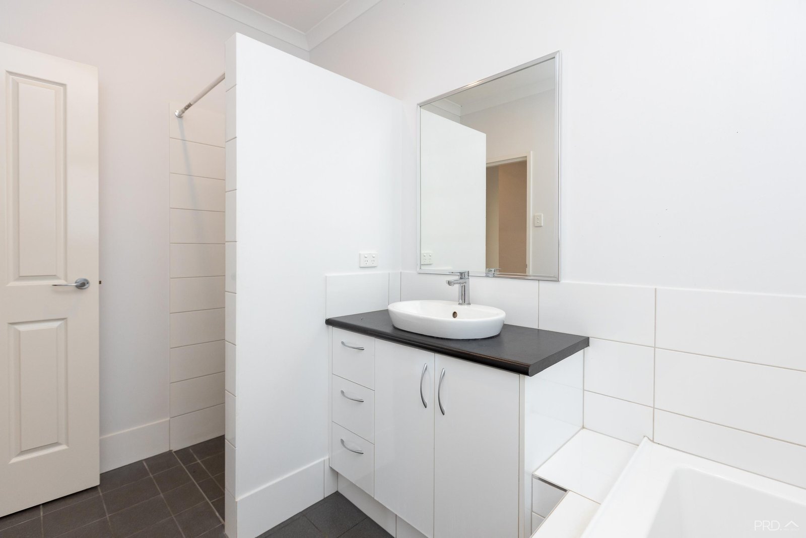 12 Warnangarri Lane CABLE BEACH 28