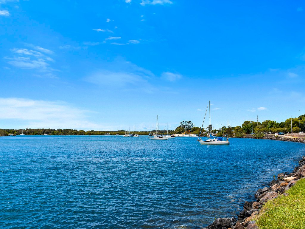 12 Water St  TWEED HEADS SOUTH 11