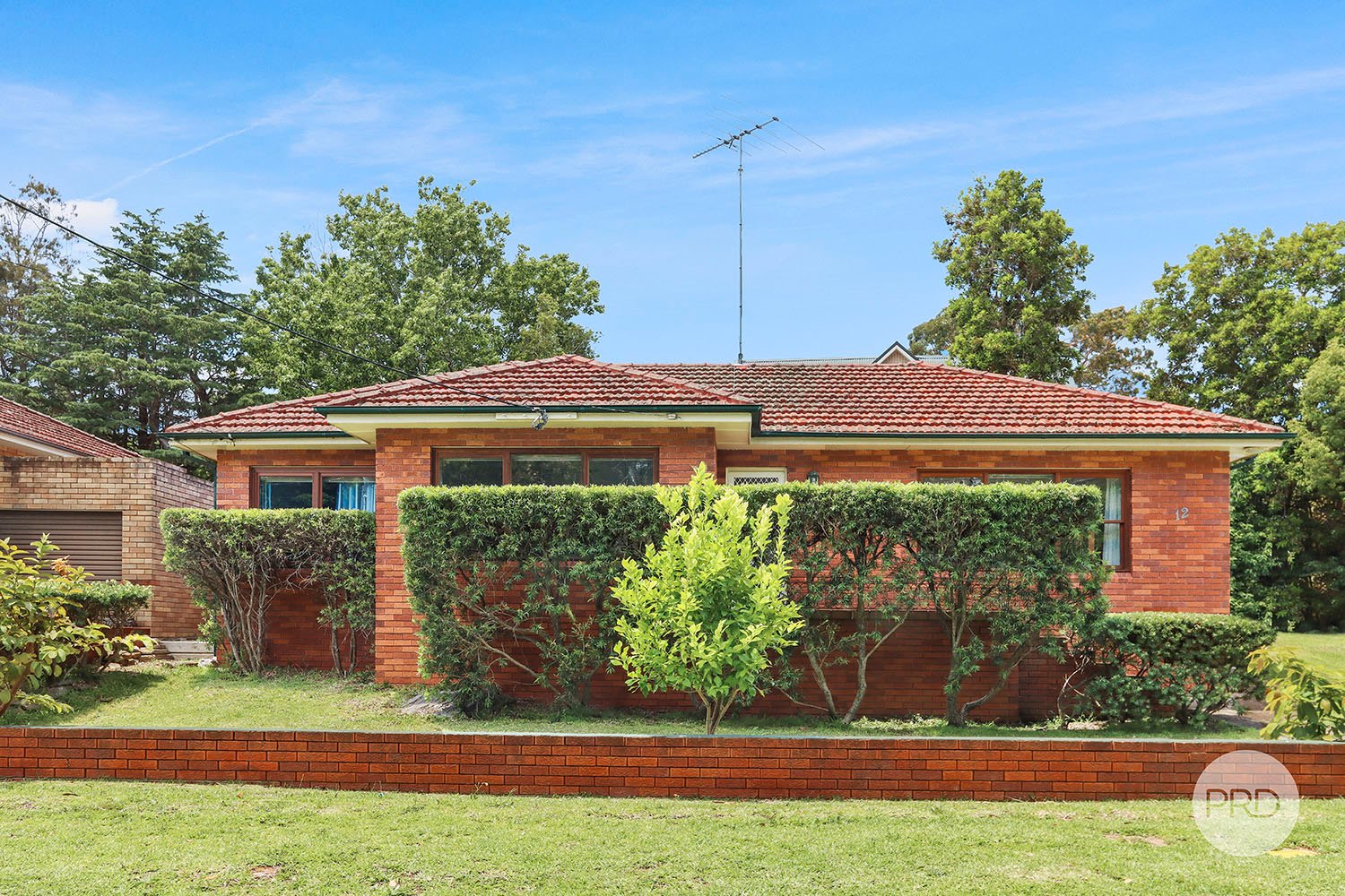 12 Waterfall Road OATLEY 1