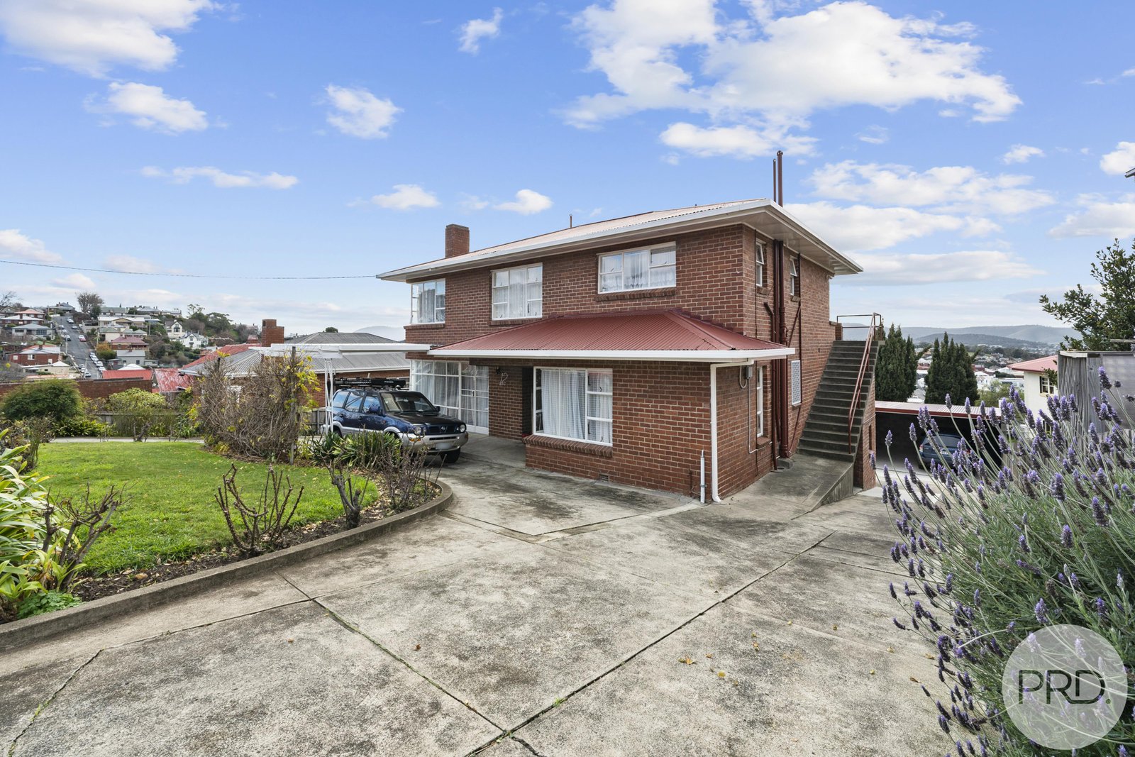 12 Watkins Avenue WEST HOBART 2