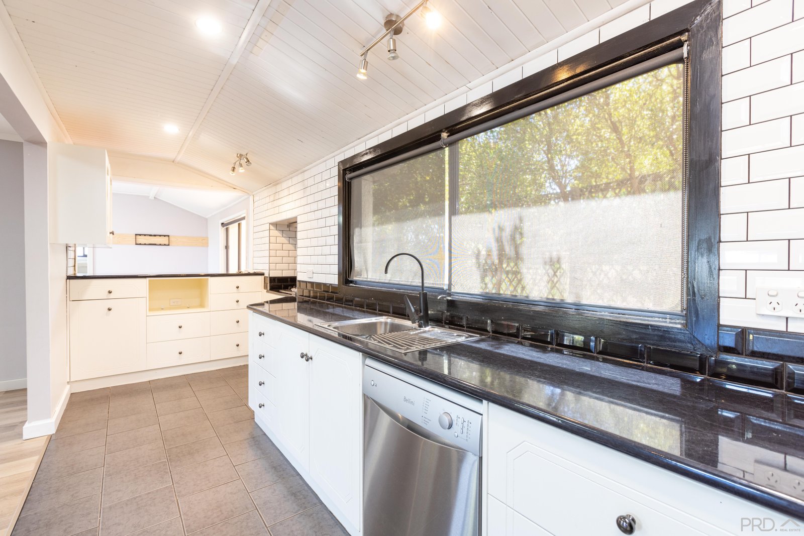 12 Wattle Street RED CLIFFS 5