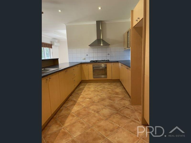 12 Watts Place BAYNTON 3