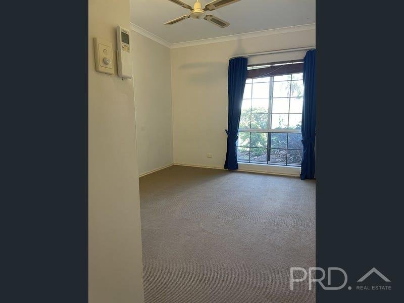 12 Watts Place BAYNTON 11