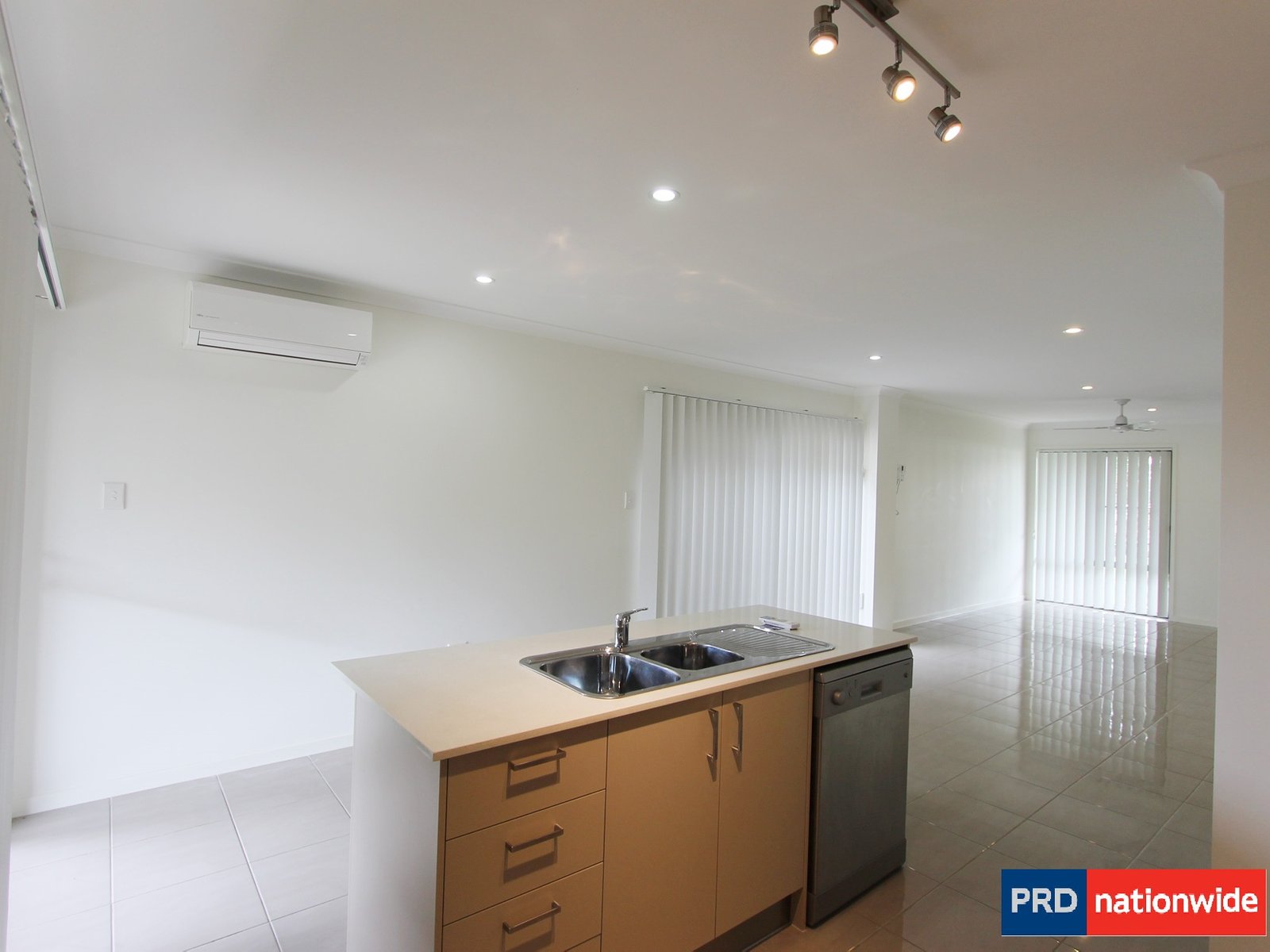 12 Wedgetail Road CLINTON 12