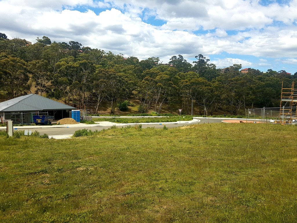 12 Westinwood Road LENAH VALLEY 2