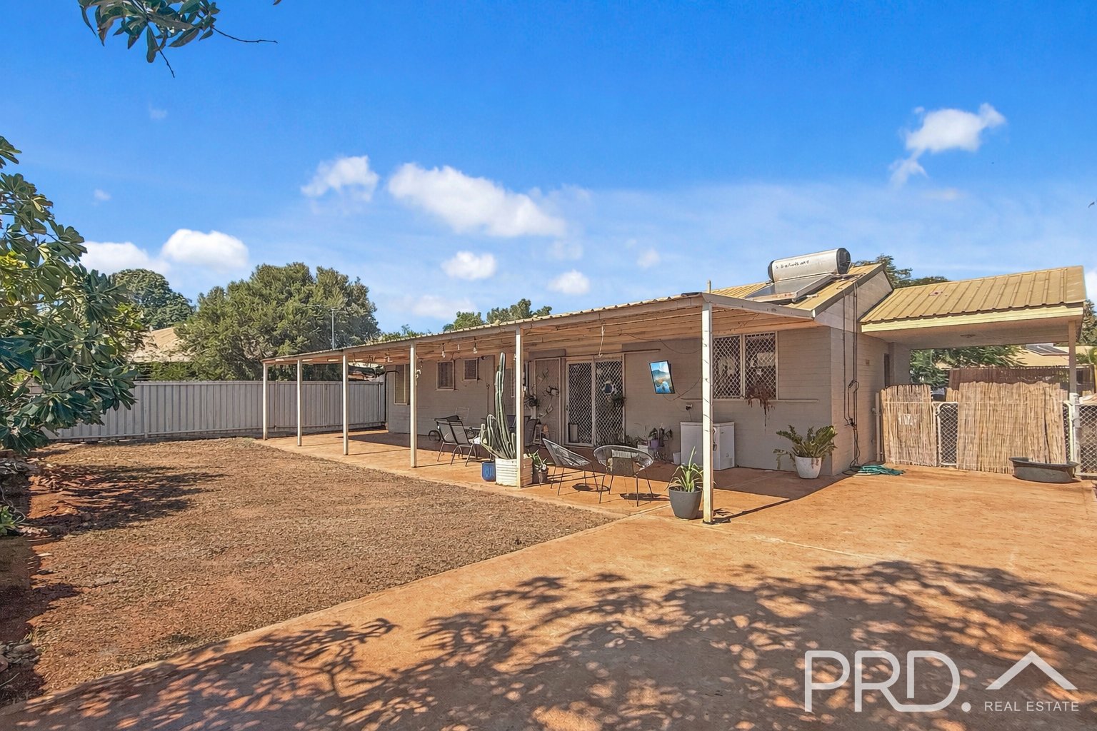 12 White Court BAYNTON 8