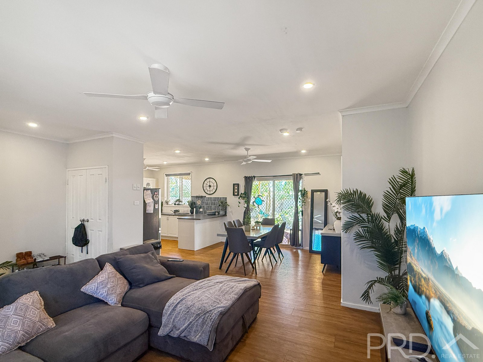 12 White Court BAYNTON 11