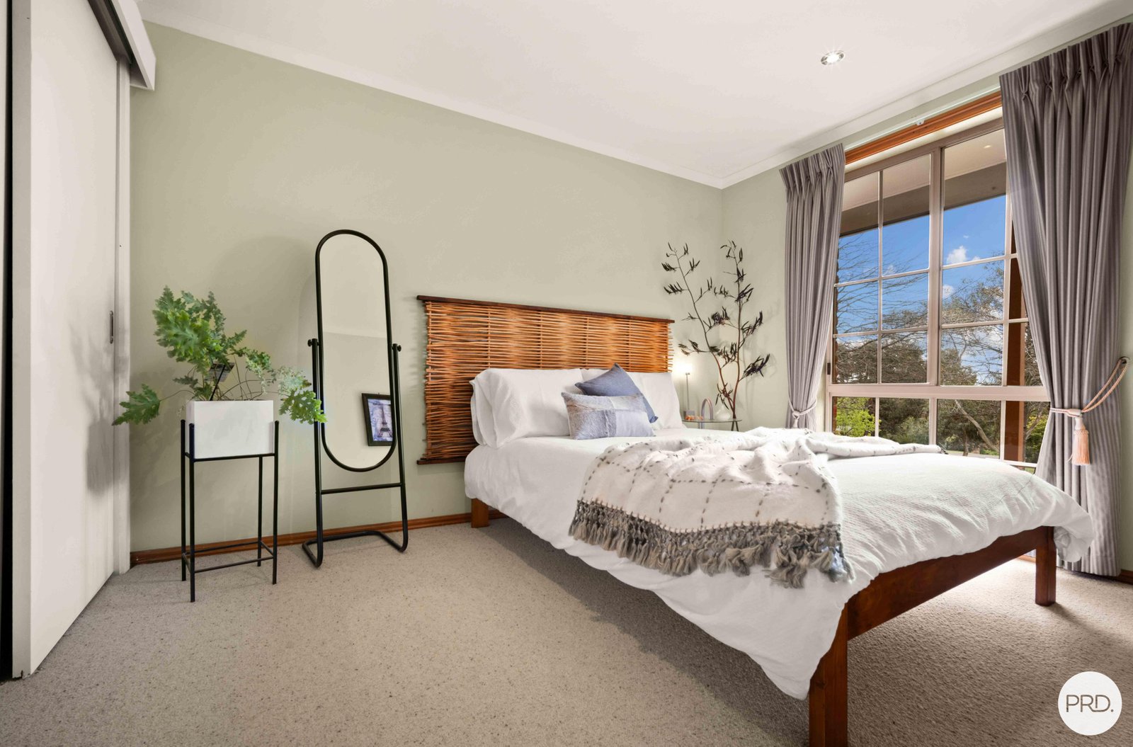 12 White Hills Road CRESWICK 8