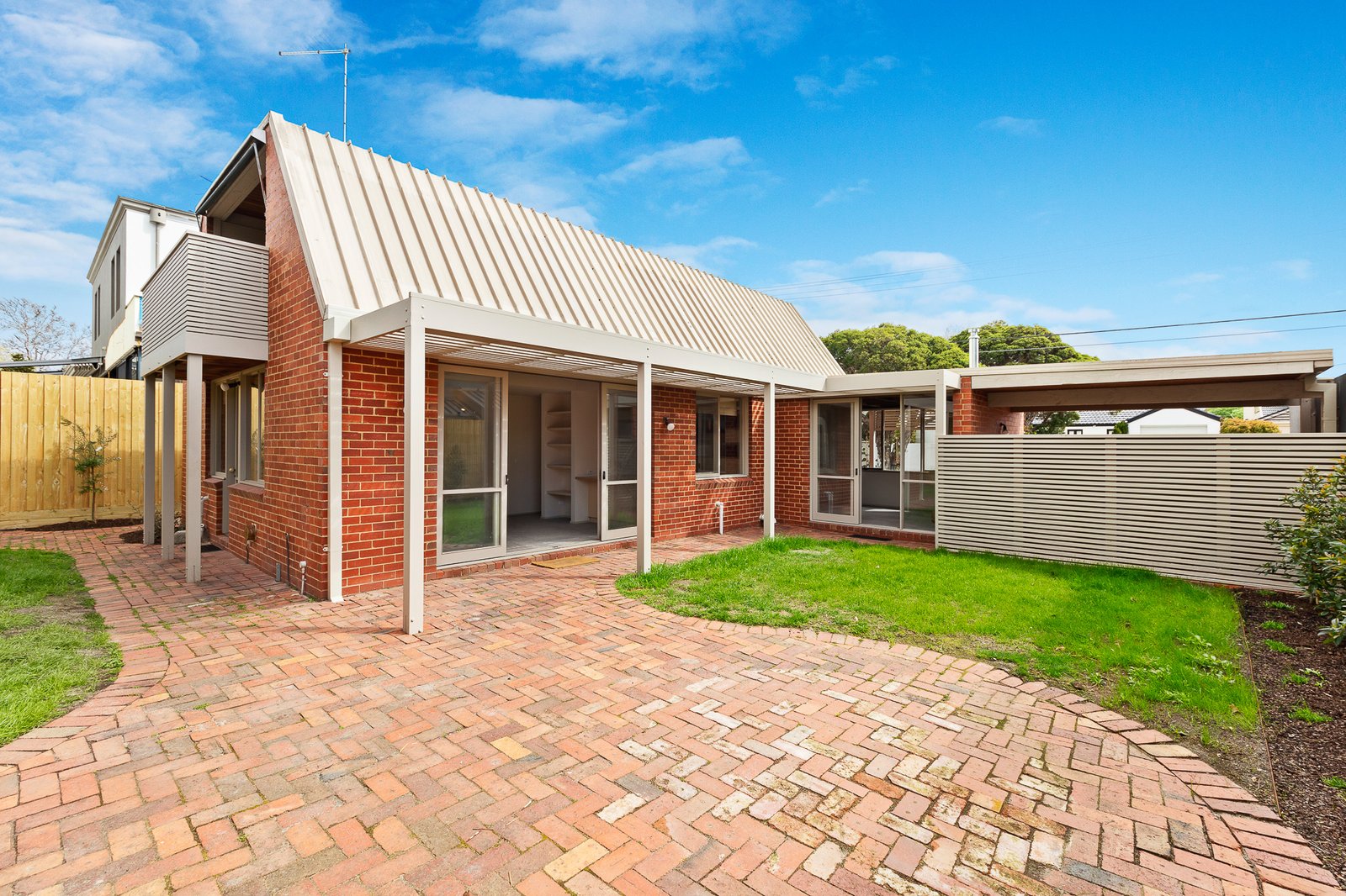 Gallery: 12 Whyte Street