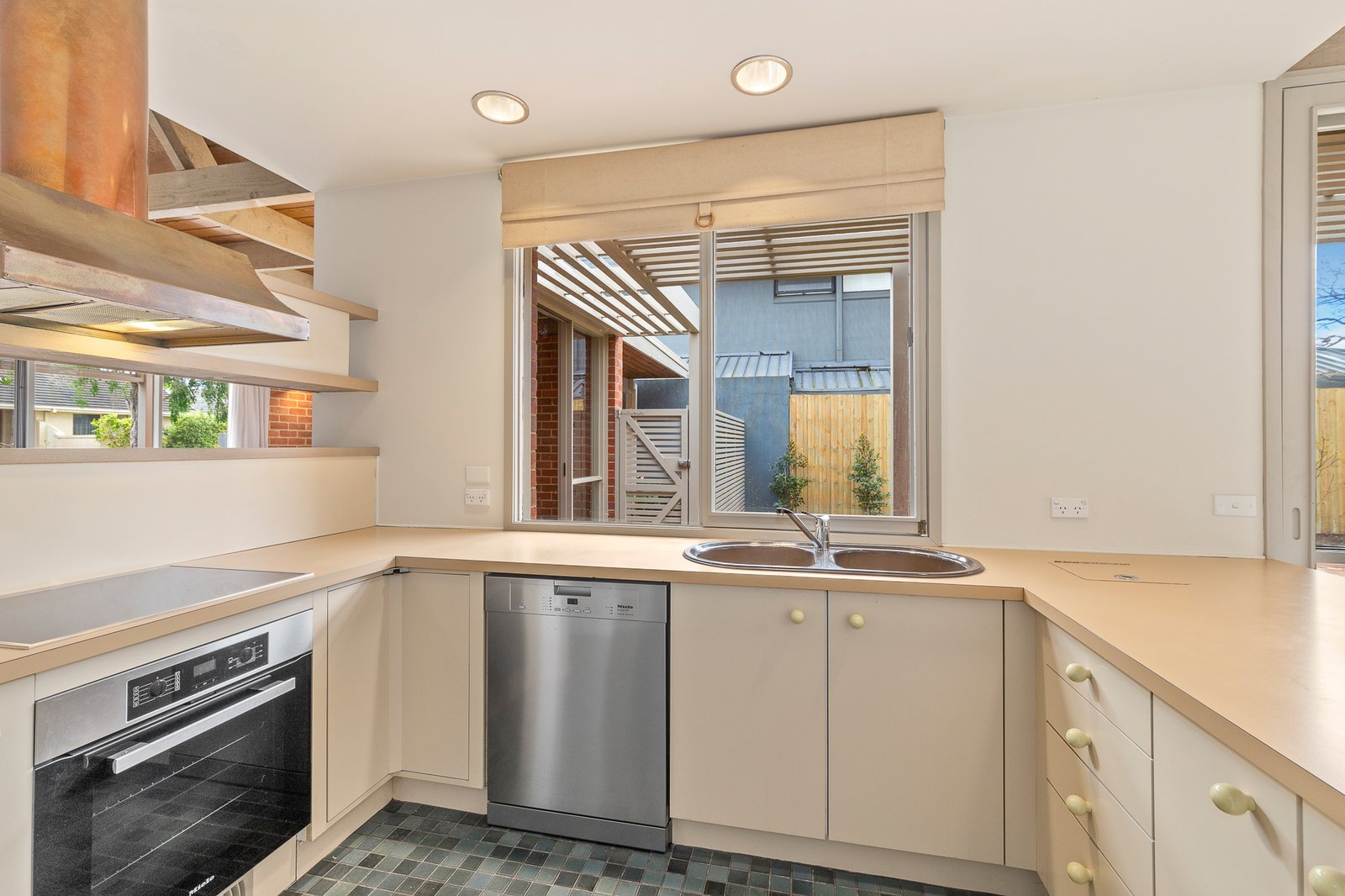 Gallery: 12 Whyte Street