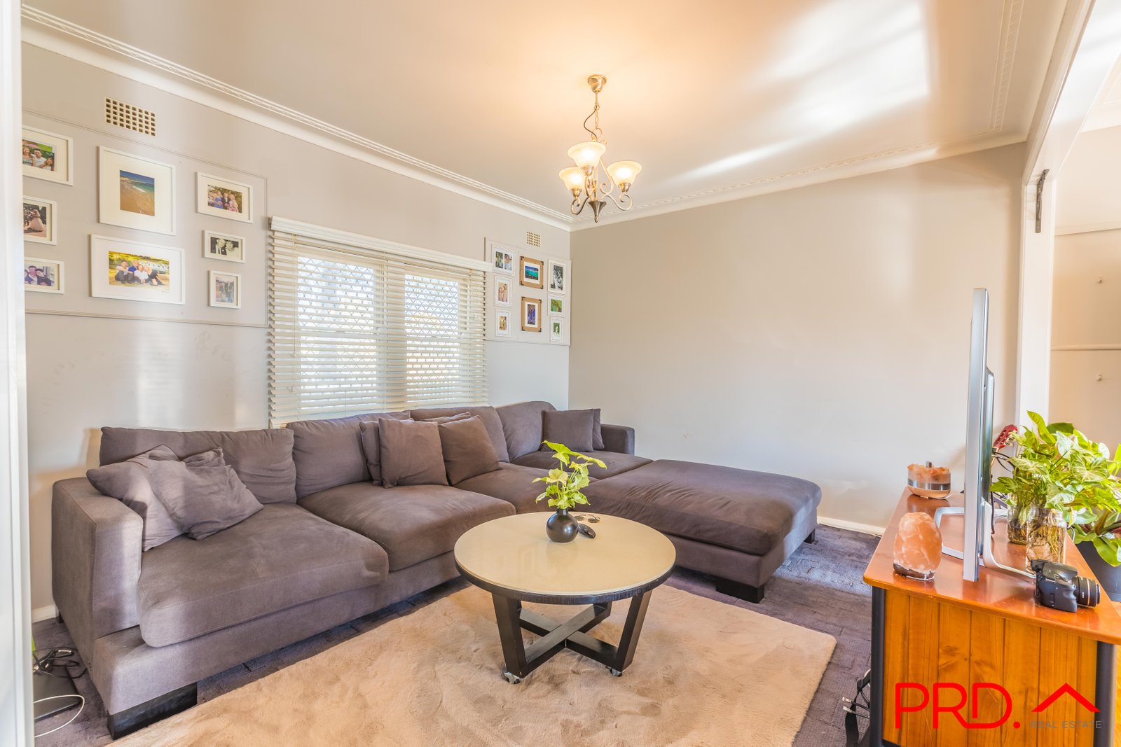 12 Willow Street TAMWORTH 9