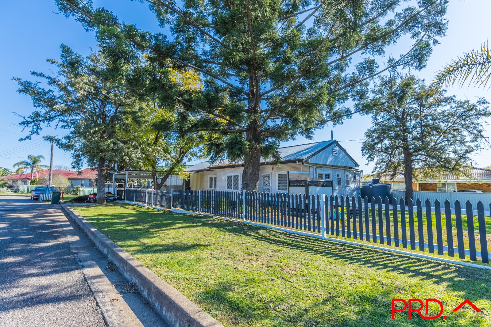 12 Willow Street TAMWORTH 31