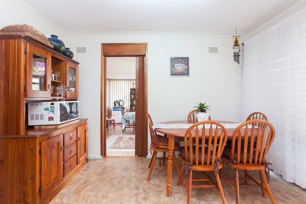 12 Windermere Avenue WOODBERRY 5