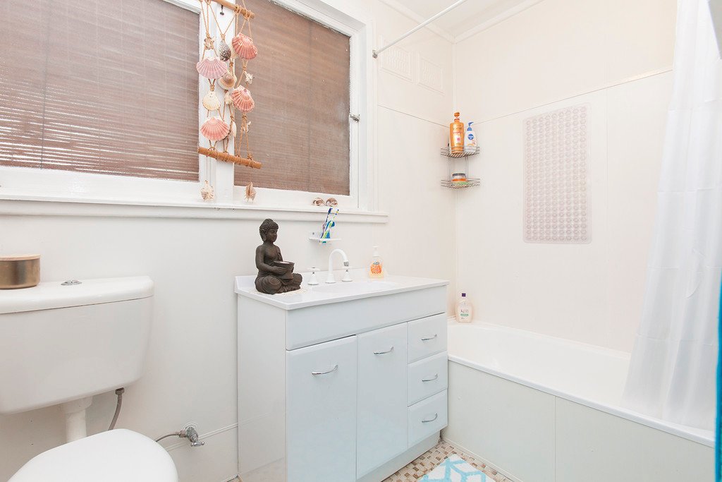 12 Windermere Avenue WOODBERRY 12