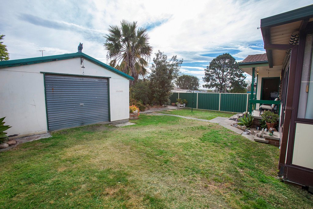 12 Windermere Avenue WOODBERRY 16