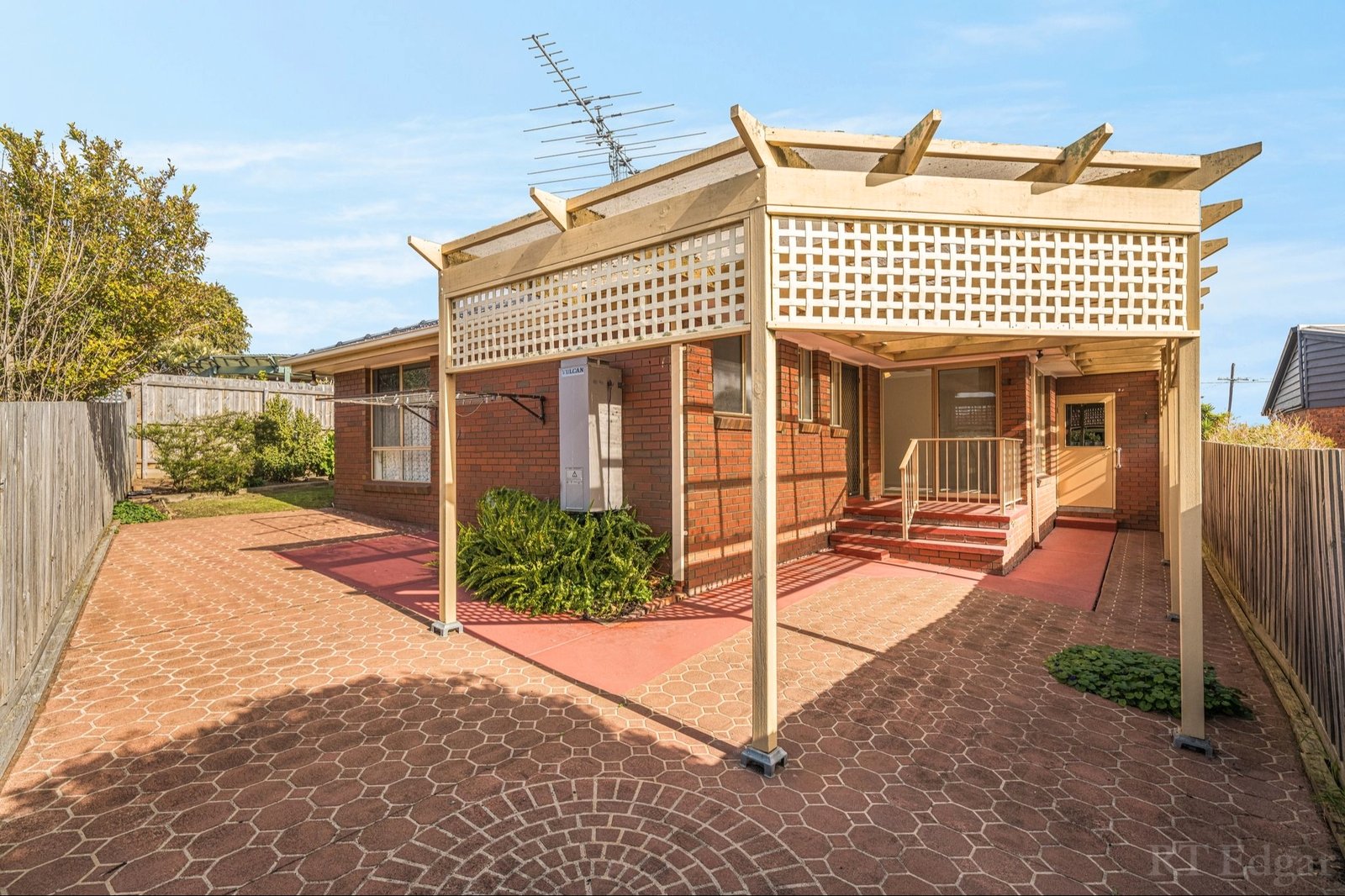 Real Estate and Property in 1/2 Wingeel Court, Leopold, VIC