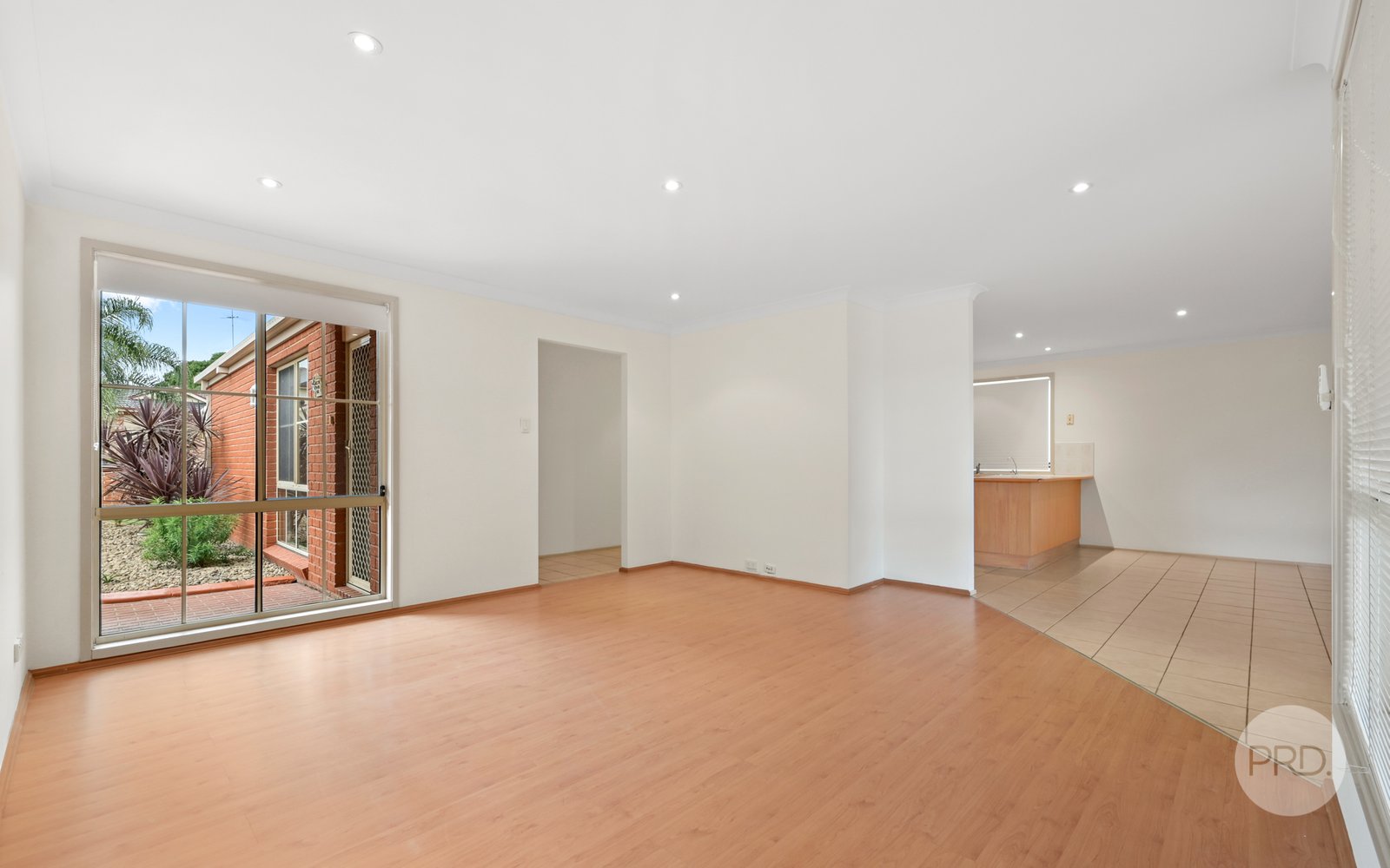 12 Winna Place GLENMORE PARK 3