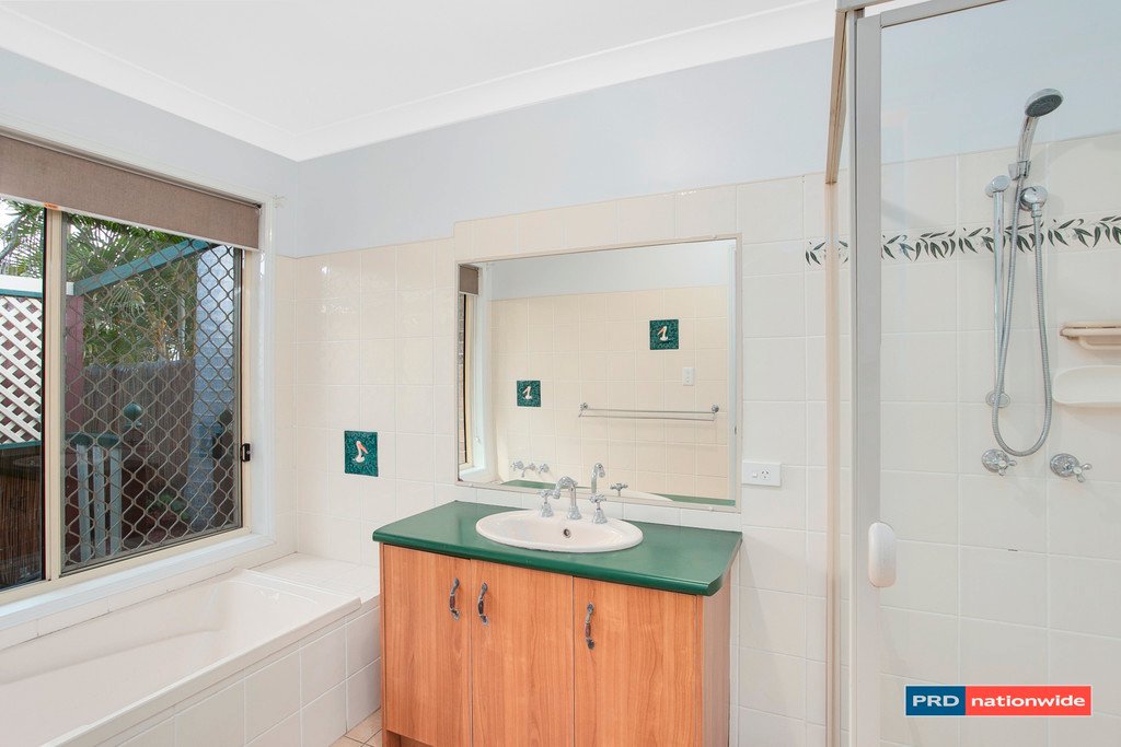 12 Wonga Street BURLEIGH HEADS 9