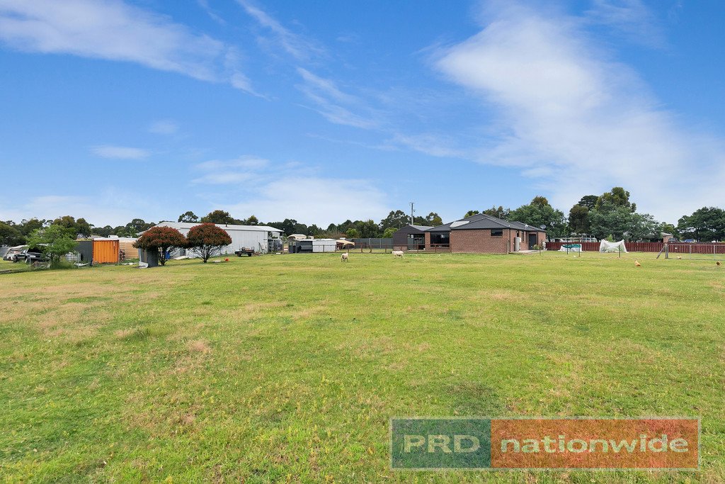 12 Woodlands Road ENFIELD 8