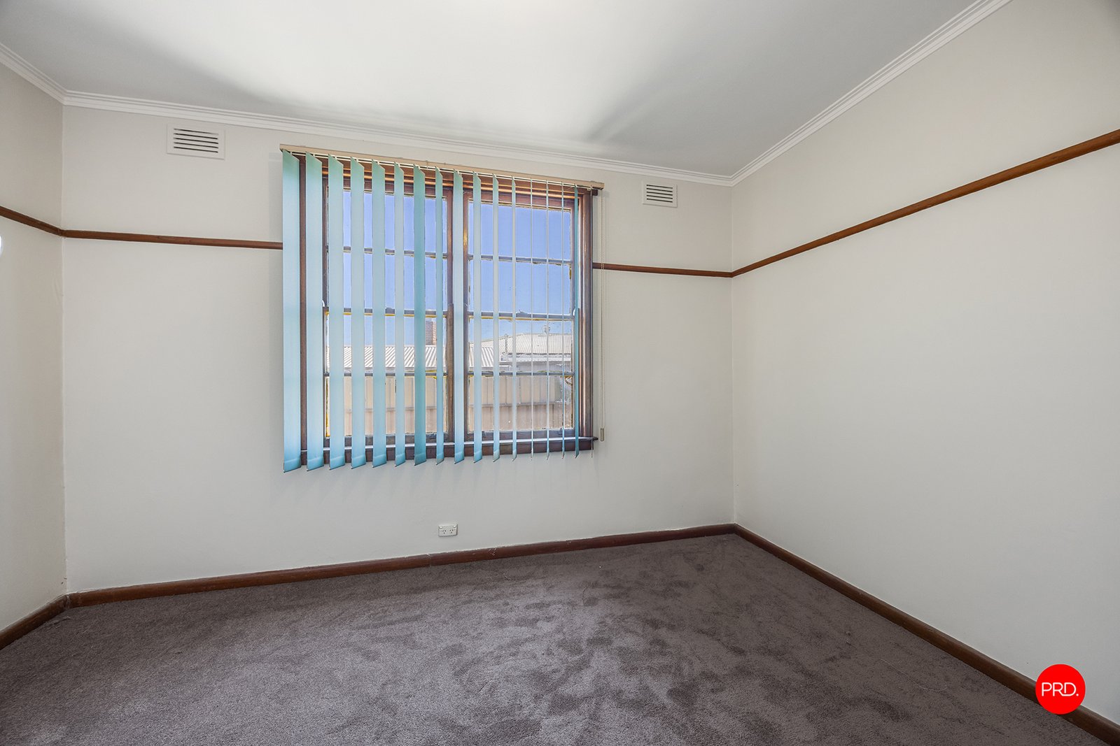 12 Woolcock Avenue KANGAROO FLAT 6