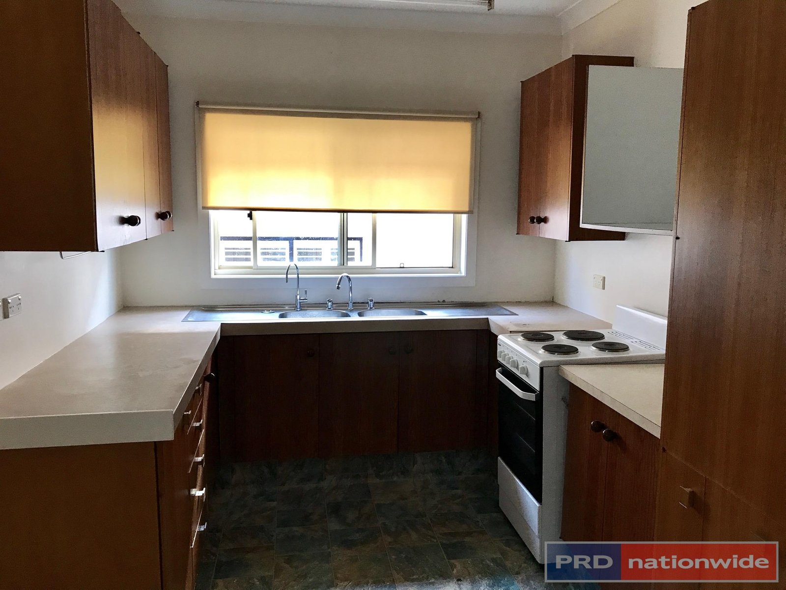 12 Worsley Street EAST HILLS 7