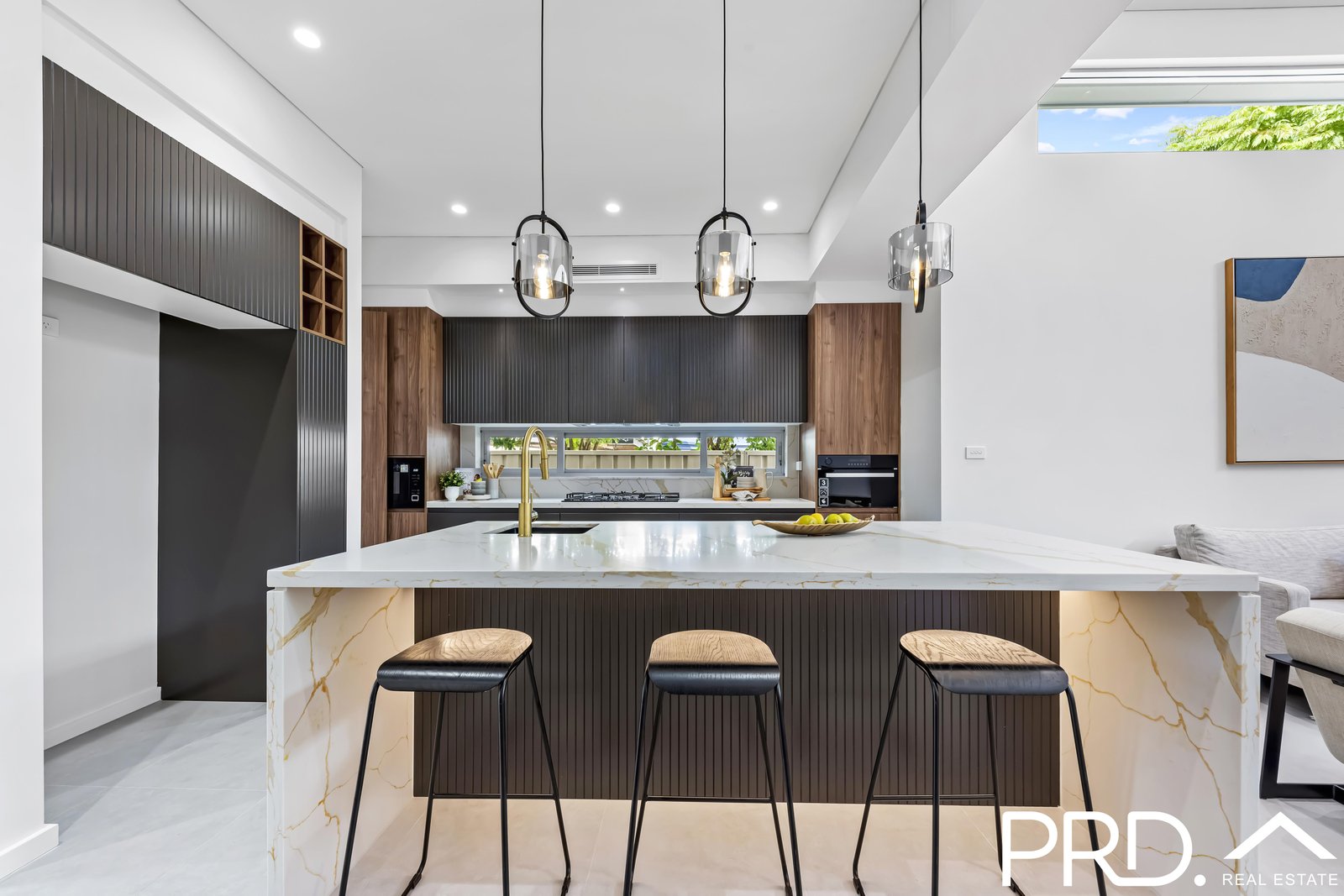 12 Worsley Street EAST HILLS 3