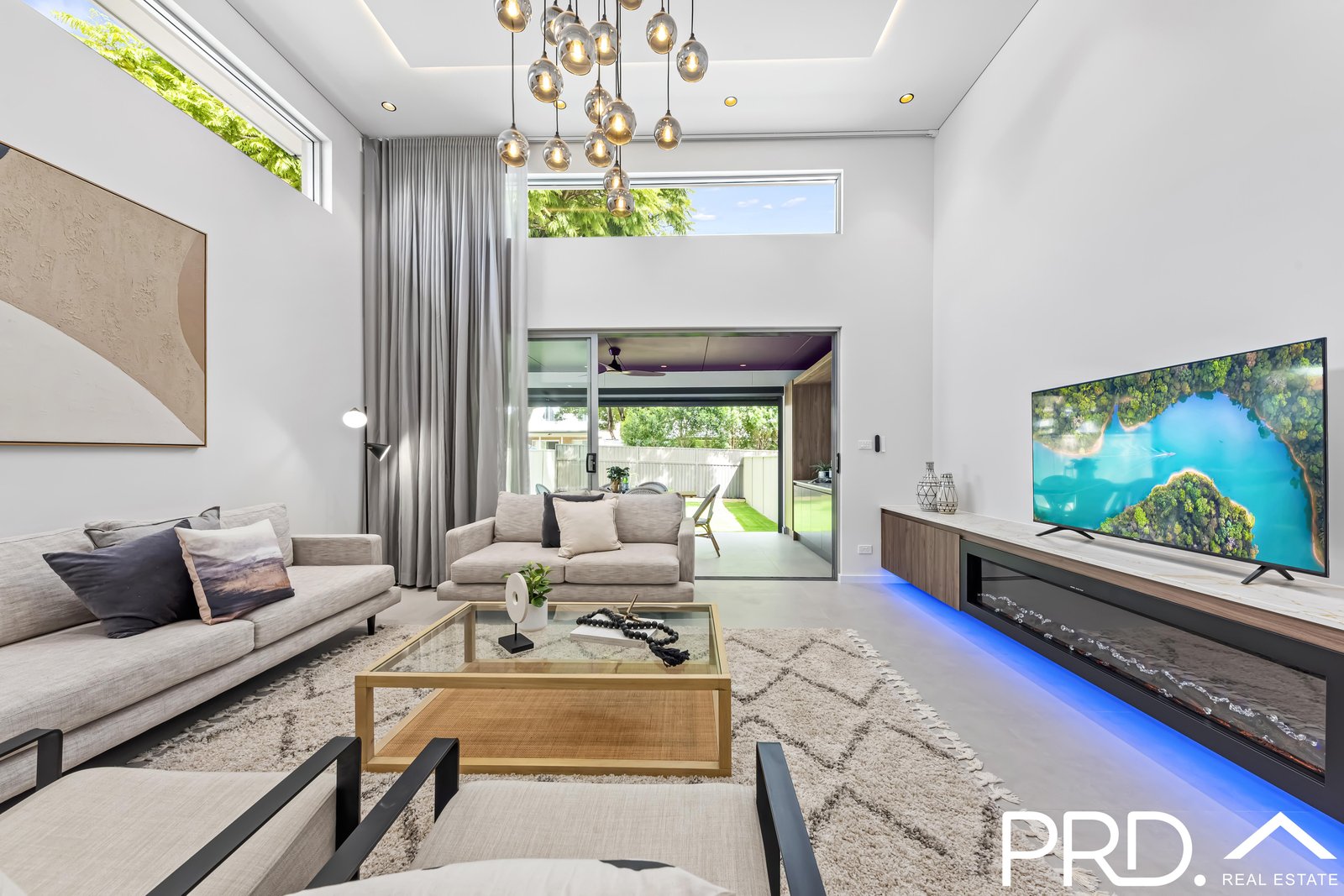 12 Worsley Street EAST HILLS 6