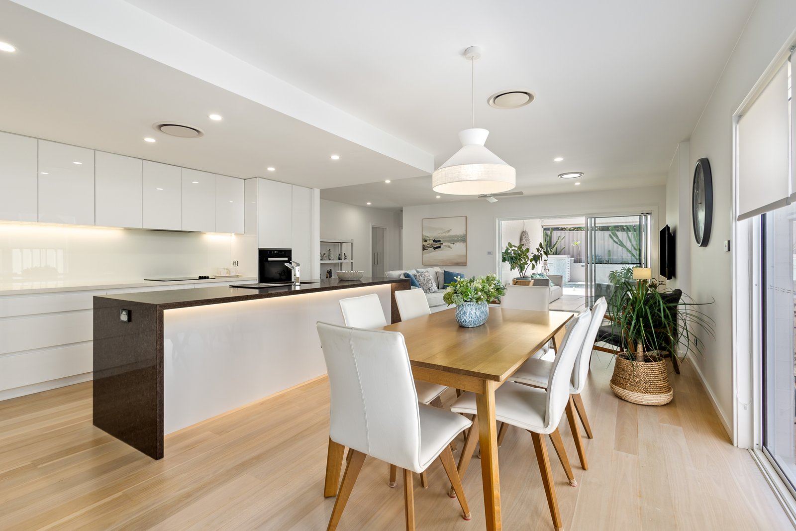 12 Wulung Street CORLETTE 8