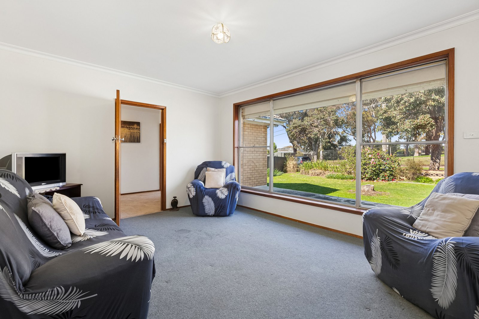 Gallery: 12 Yarra Ave