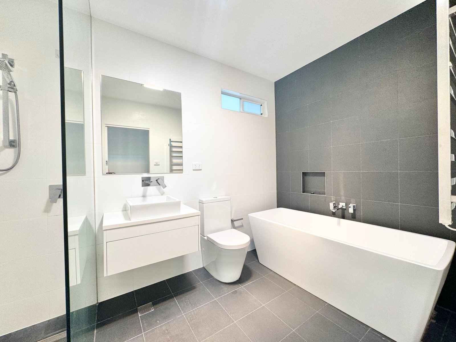 12 Yoolarai Crescent NELSON BAY 9