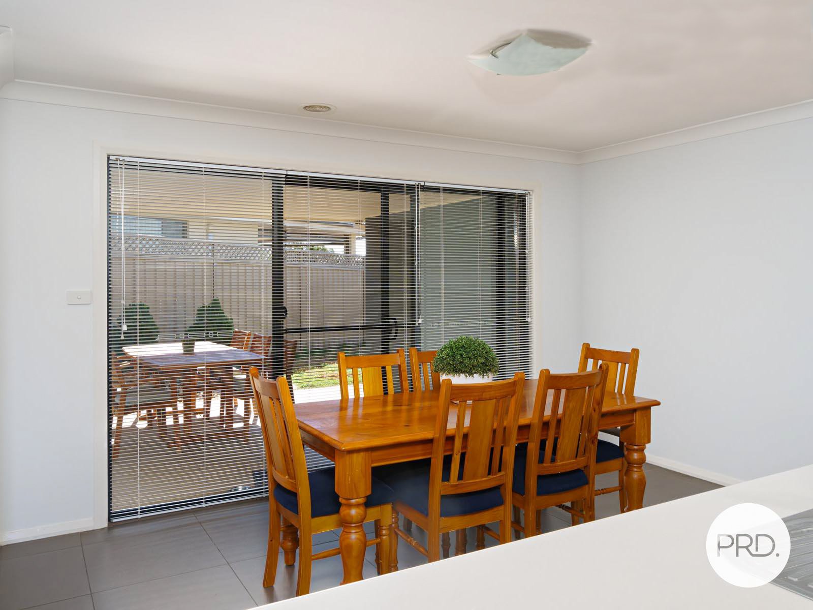 12 Yulong Street GLENFIELD PARK 6