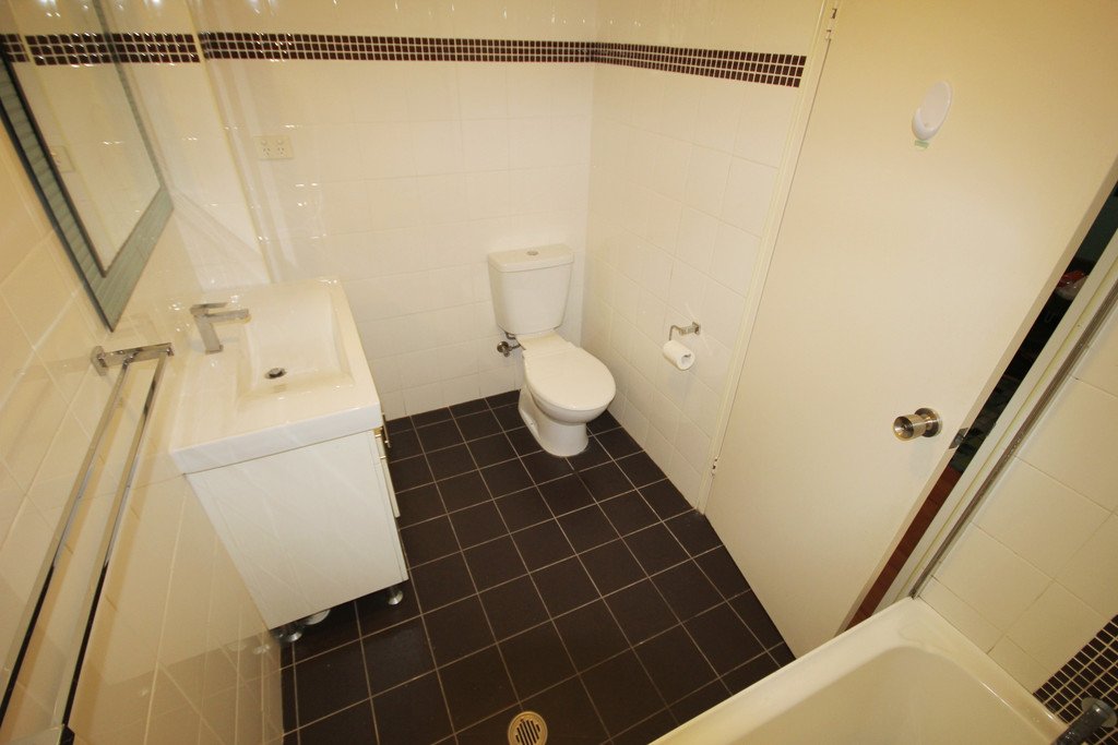 1/20-22 Subway Road ROCKDALE 4