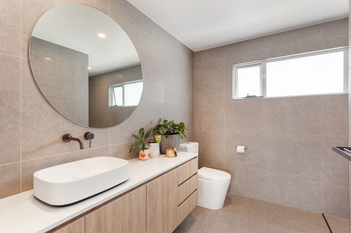 1/20 Albion Avenue Miami 10