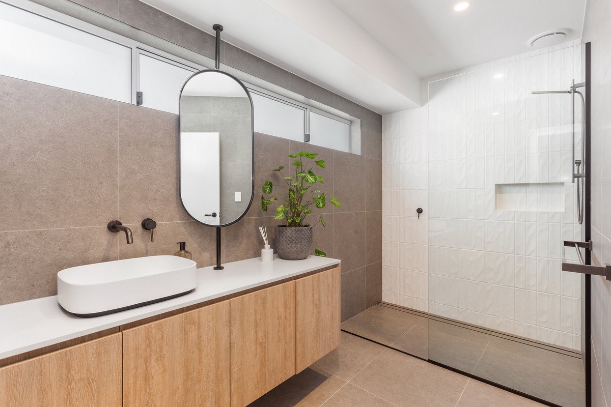 1/20 Albion Avenue Miami 13