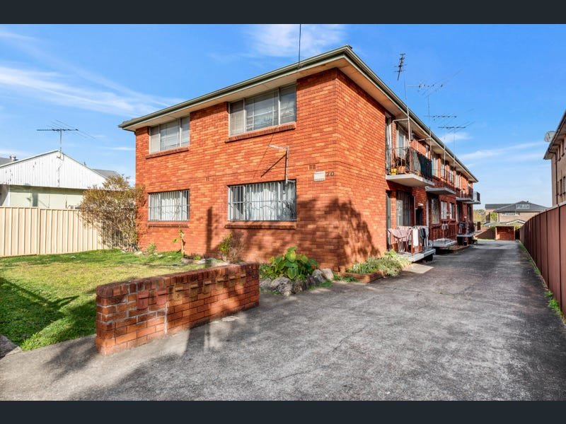 1/20 Bridge Street CABRAMATTA 1