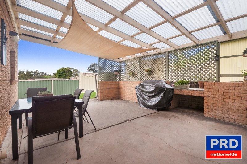 120 Edgeworth Avenue KANAHOOKA 8