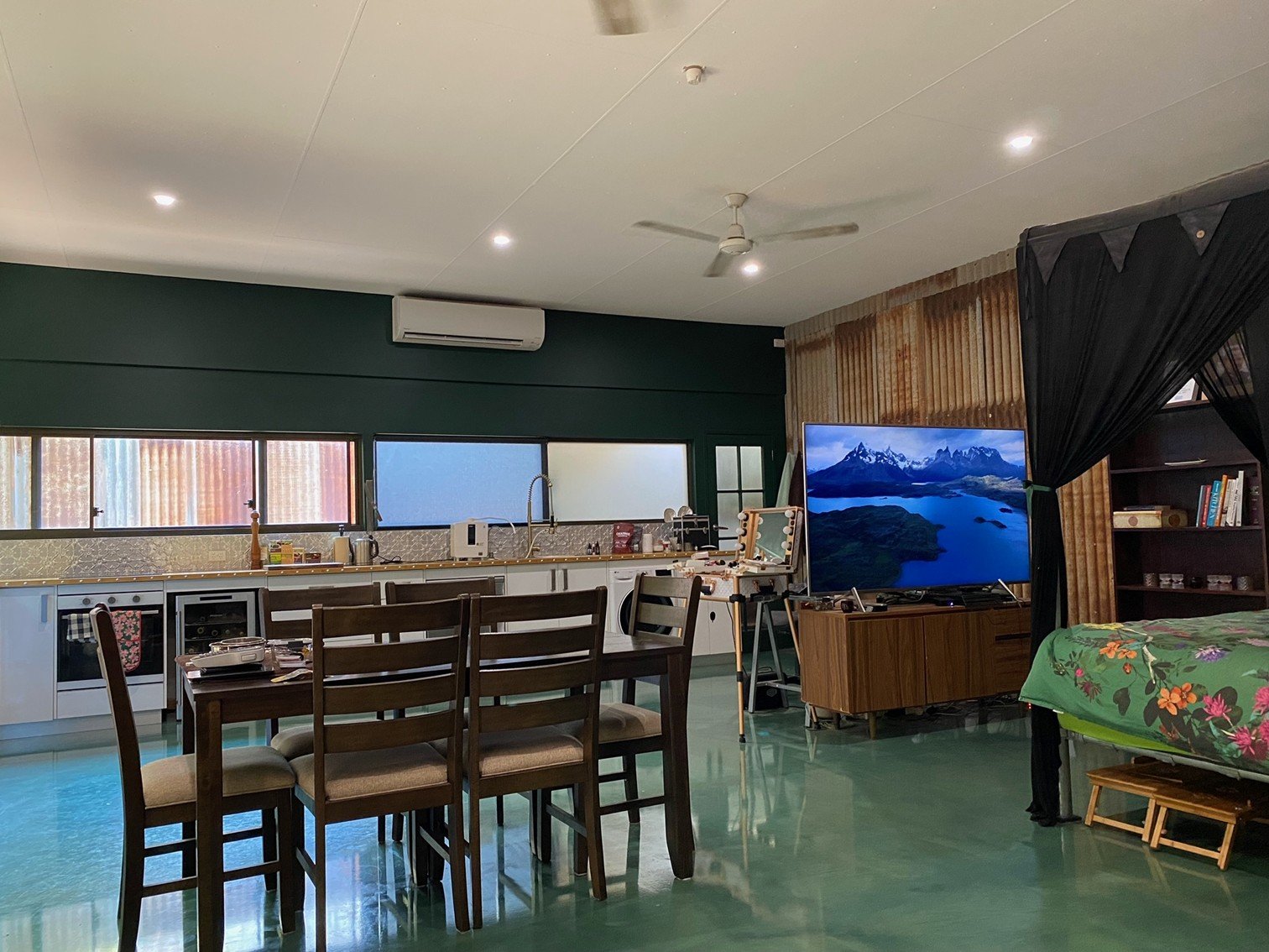 1/20 Hunter  BROOME 12