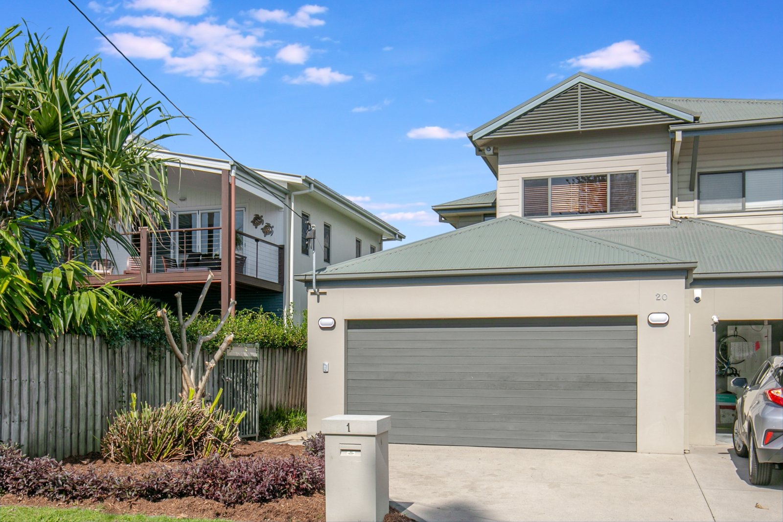 1/20 Korina Avenue COOLANGATTA 2