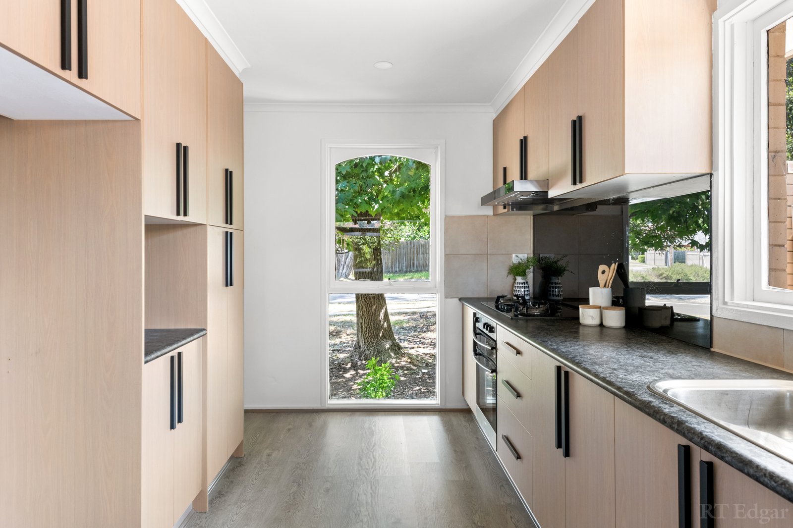 Real Estate and Property in 120 Lawrence Road, Mount Waverley, VIC